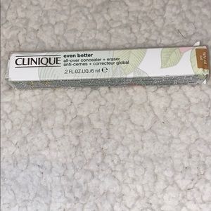 Clinique even. Better concealer new in box